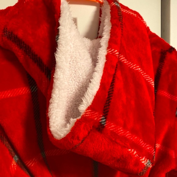 EUC [Kidtopia] Plaid Red White Bathrobe Sleepwear Loungwear Youth Sz Large - Picture 8 of 8